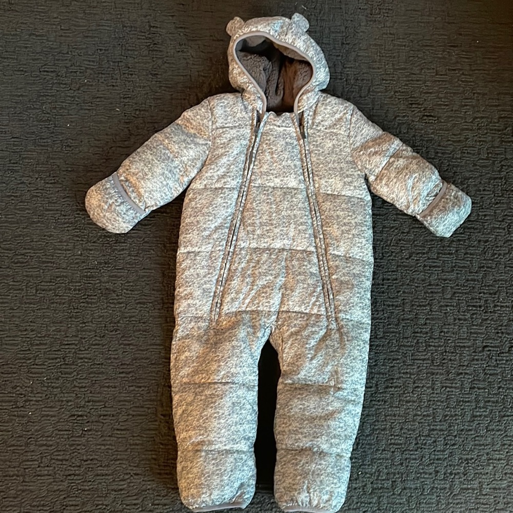 Great condition, worn once, toddler 18-24 month snowsuit, cold control ultra max